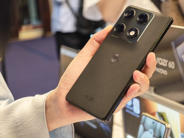 Motorola ra mắt razr fold tại Việt Nam, hướng đến trải nghiệm smartphone gập đa nhiệm