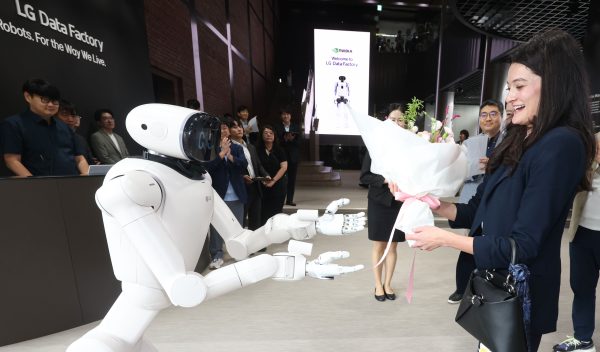 LG tăng tốc phát triển robot, đẩy mạnh hợp tác với NVIDIA về AI vật lý LG tăng tốc phát triển robot, đẩy mạnh hợp tác với NVIDIA về AI vật lý