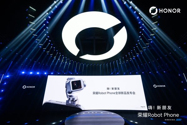 HONOR ra mắt Robot Phone với camera gimbal tự chuyển động bằng AI HONOR ra mắt Robot Phone với camera gimbal tự chuyển động bằng AI