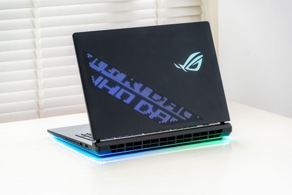 ASUS ROG Strix SCAR 18 (2026) ra mắt tại Việt Nam, trang bị RTX 5090 và màn hình Mini-LED 4K 240Hz ASUS ROG Strix SCAR 18 (2026) ra mắt tại Việt Nam, trang bị RTX 5090 và màn hình Mini-LED 4K 240Hz