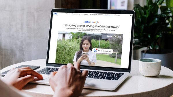 Zalo và Google hợp tác ra mắt Trung tâm An toàn số, tăng cường "lá chắn" chống lừa đảo trực tuyến cho người Việt Zalo và Google hợp tác ra mắt Trung tâm An toàn số, tăng cường "lá chắn" chống lừa đảo trực tuyến cho người Việt