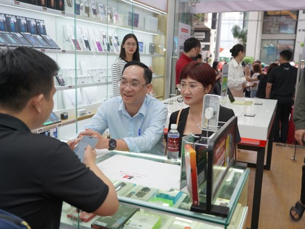 Minh Tuấn Mobile mở bán iPhone 18 Pro, iPhone 18 Pro Max với cam kết ‘Hẹn sao. Giao vậy’ Minh Tuấn Mobile mở bán iPhone 18 Pro, iPhone 18 Pro Max với cam kết ‘Hẹn sao. Giao vậy’