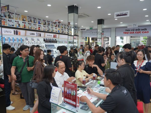 Minh Tuấn Mobile mở bán iPhone 18 Pro, iPhone 18 Pro Max với cam kết ‘Hẹn sao. Giao vậy’ Minh Tuấn Mobile mở bán iPhone 18 Pro, iPhone 18 Pro Max với cam kết ‘Hẹn sao. Giao vậy’