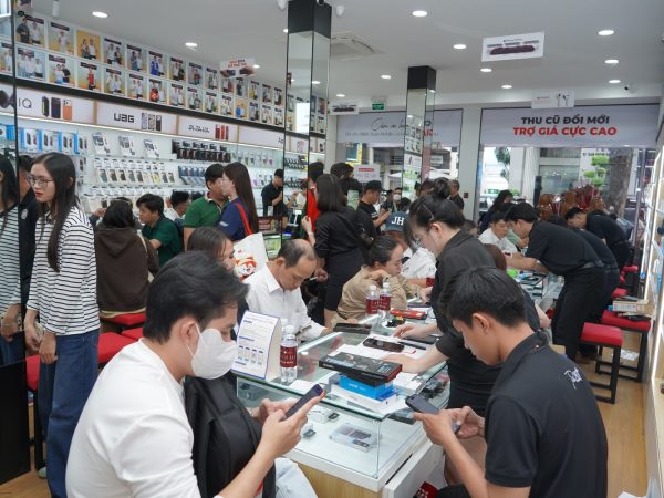 Minh Tuấn Mobile mở bán iPhone 18 Pro, iPhone 18 Pro Max với cam kết ‘Hẹn sao. Giao vậy’ Minh Tuấn Mobile mở bán iPhone 18 Pro, iPhone 18 Pro Max với cam kết ‘Hẹn sao. Giao vậy’