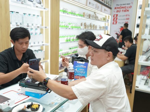 Minh Tuấn Mobile mở bán iPhone 18 Pro, iPhone 18 Pro Max với cam kết ‘Hẹn sao. Giao vậy’ Minh Tuấn Mobile mở bán iPhone 18 Pro, iPhone 18 Pro Max với cam kết ‘Hẹn sao. Giao vậy’