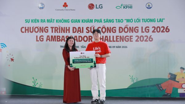 LG đưa không gian học tập công nghệ đến hơn 1.000 học sinh tại Đồng Nai