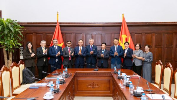 Lãnh đạo Mastercard thăm Việt Nam, thúc đẩy hợp tác phát triển thanh toán số