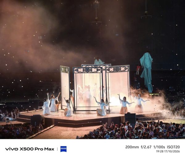 vivo X500 Series trình diễn khả năng quay chụp với camera ZEISS tại concert Anh Trai Vượt Ngàn Chông Gai 2026 vivo X500 Series trình diễn khả năng quay chụp với camera ZEISS tại concert Anh Trai Vượt Ngàn Chông Gai 2026