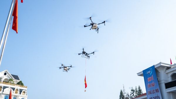 FPT Shop hợp tác triển khai giải pháp UAV, mở rộng ứng dụng công nghệ trong nông nghiệp