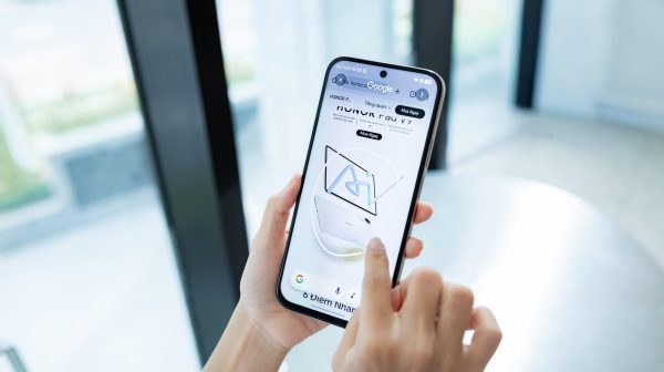 HONOR 600S ra mắt tại Việt Nam, nổi bật về độ bền, pin 8.100mAh và tích hợp nút AI HONOR 600S ra mắt tại Việt Nam, nổi bật về độ bền, pin 8.100mAh và tích hợp nút AI