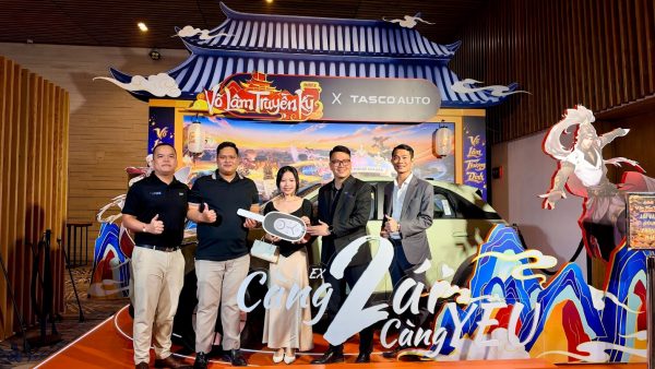 Gần 2.000 game thủ hội ngộ tại Võ Lâm Thượng Đỉnh, cùng viết tiếp hành trình 10 năm Võ Lâm Truyền Kỳ Mobile Gần 2.000 game thủ hội ngộ tại Võ Lâm Thượng Đỉnh, cùng viết tiếp hành trình 10 năm Võ Lâm Truyền Kỳ Mobile